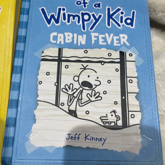Diary of a Wimpy Kid 4 Hard Cover books Like new - Picture 6 of 10